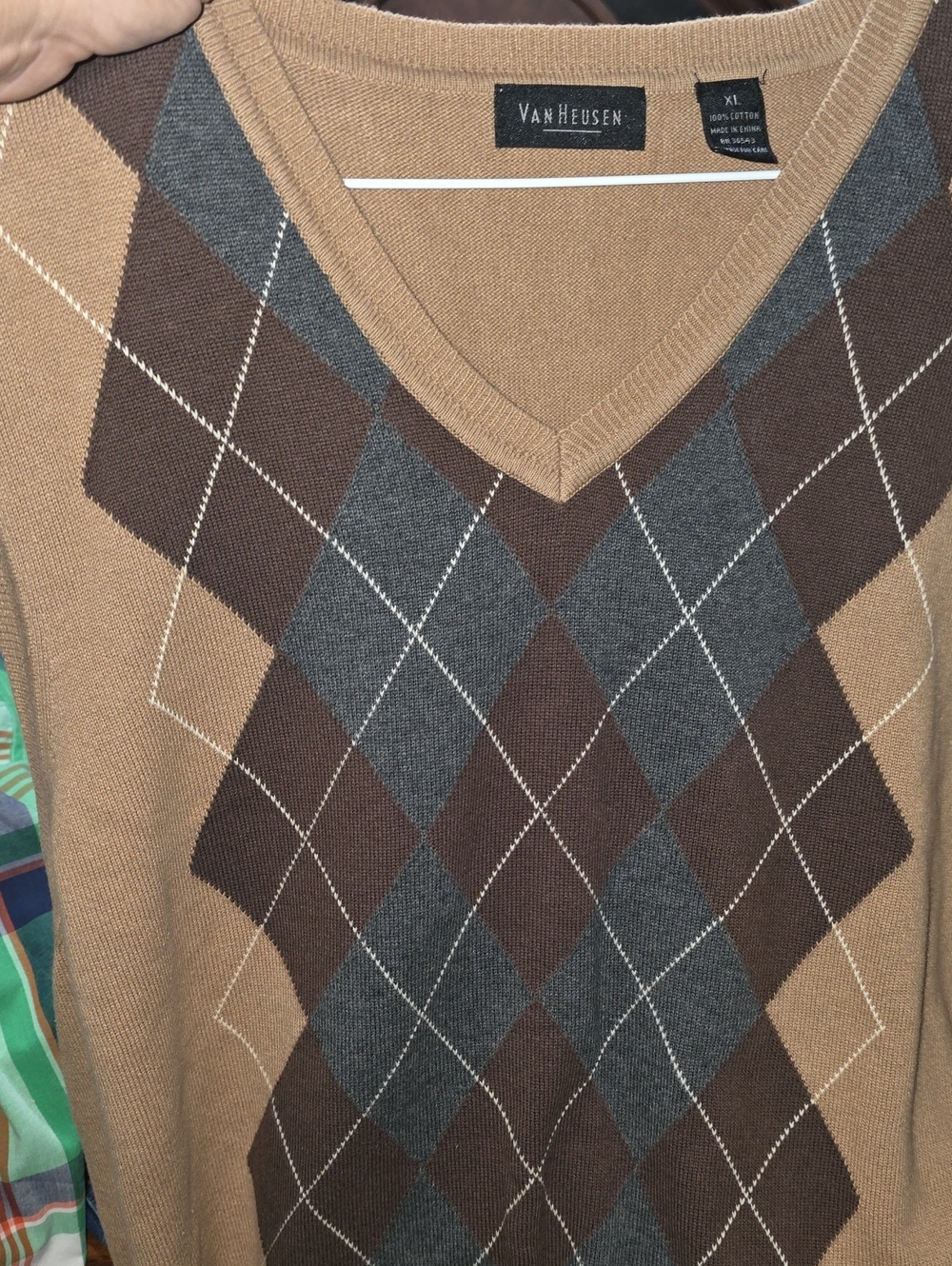 Van Heusen Brown and Tan Argyle V-Neck Sweater Vest Xl